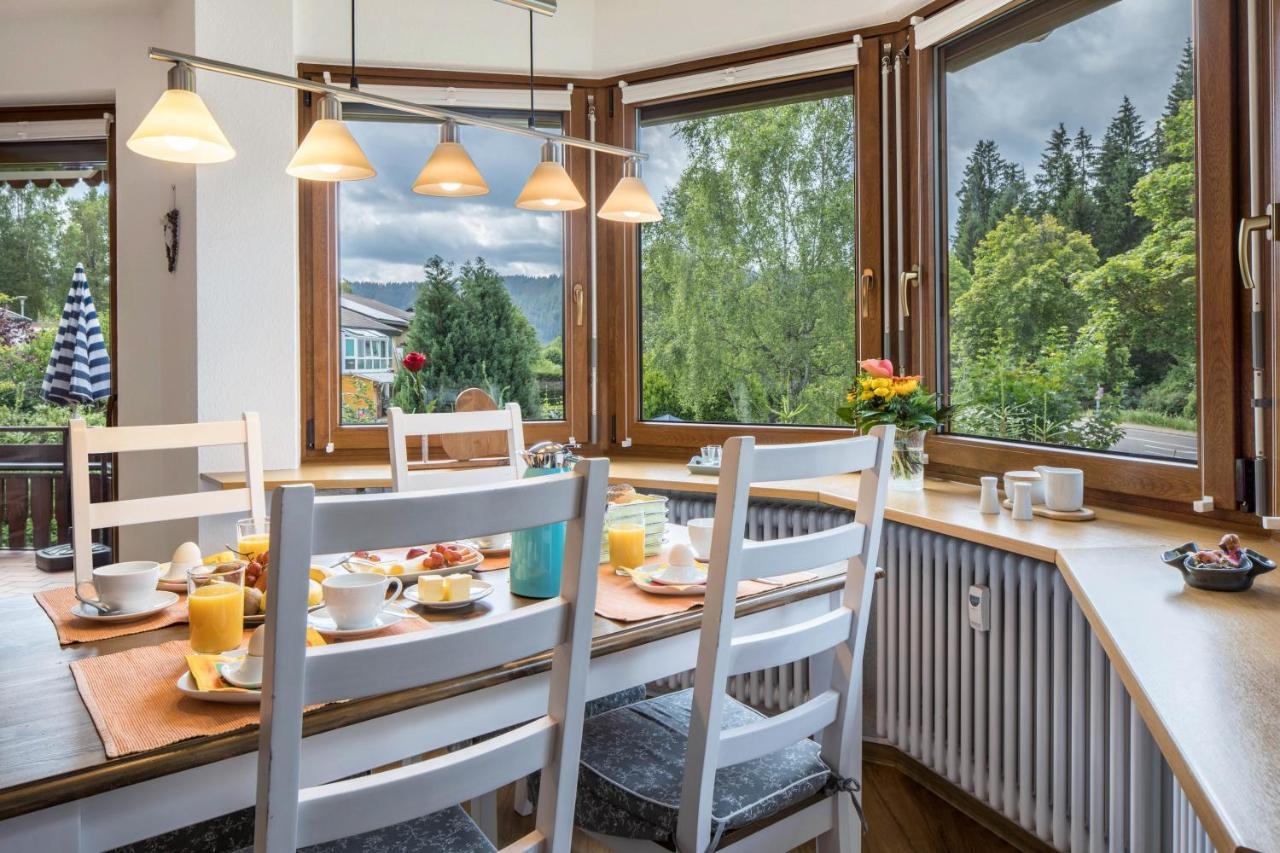 Friedolin Im Baerenhuesli Apartment Titisee-Neustadt Luaran gambar